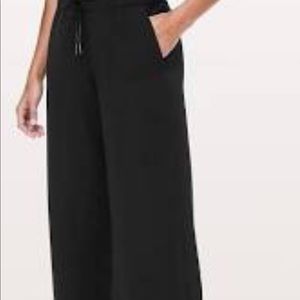 Lululemon travel pants stretch waist slit pockets